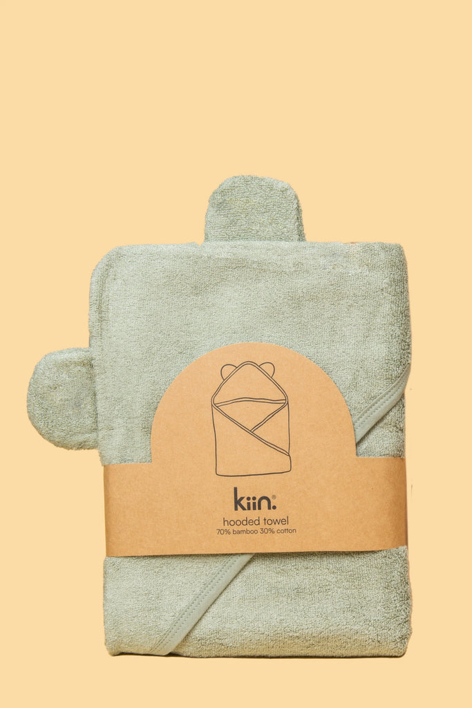 Kiin hooded towel sage